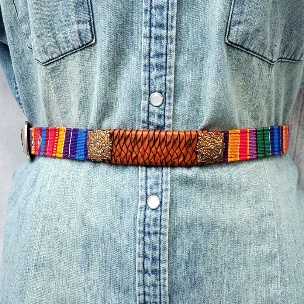 Fossil Multi Color Fabric On Leather Belt Medalli… - image 2
